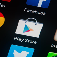 ¿Cómo se filtran las aplicaciones maliciosas en la Google Play Store?